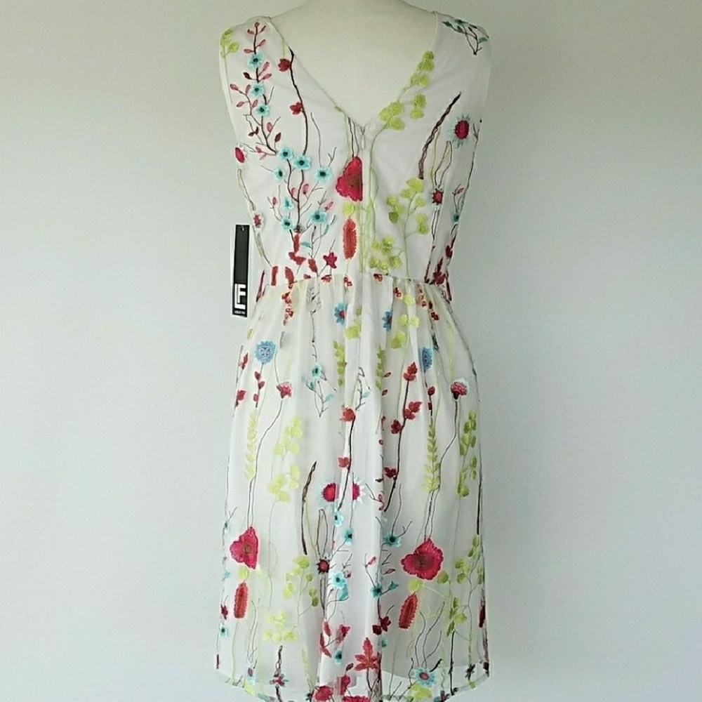 Leslie Faye Floral Embroidered Fit/Flare Dress - Picture 7 of 8